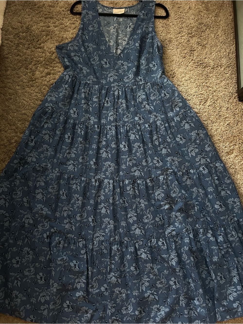 Universal Thread Blue Floral V-Neck Tiered Maxi Dress